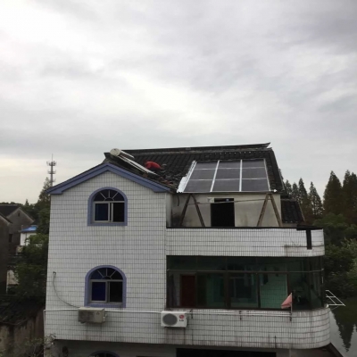 小瓦換新顏，光伏屋頂防水還產(chǎn)金錢